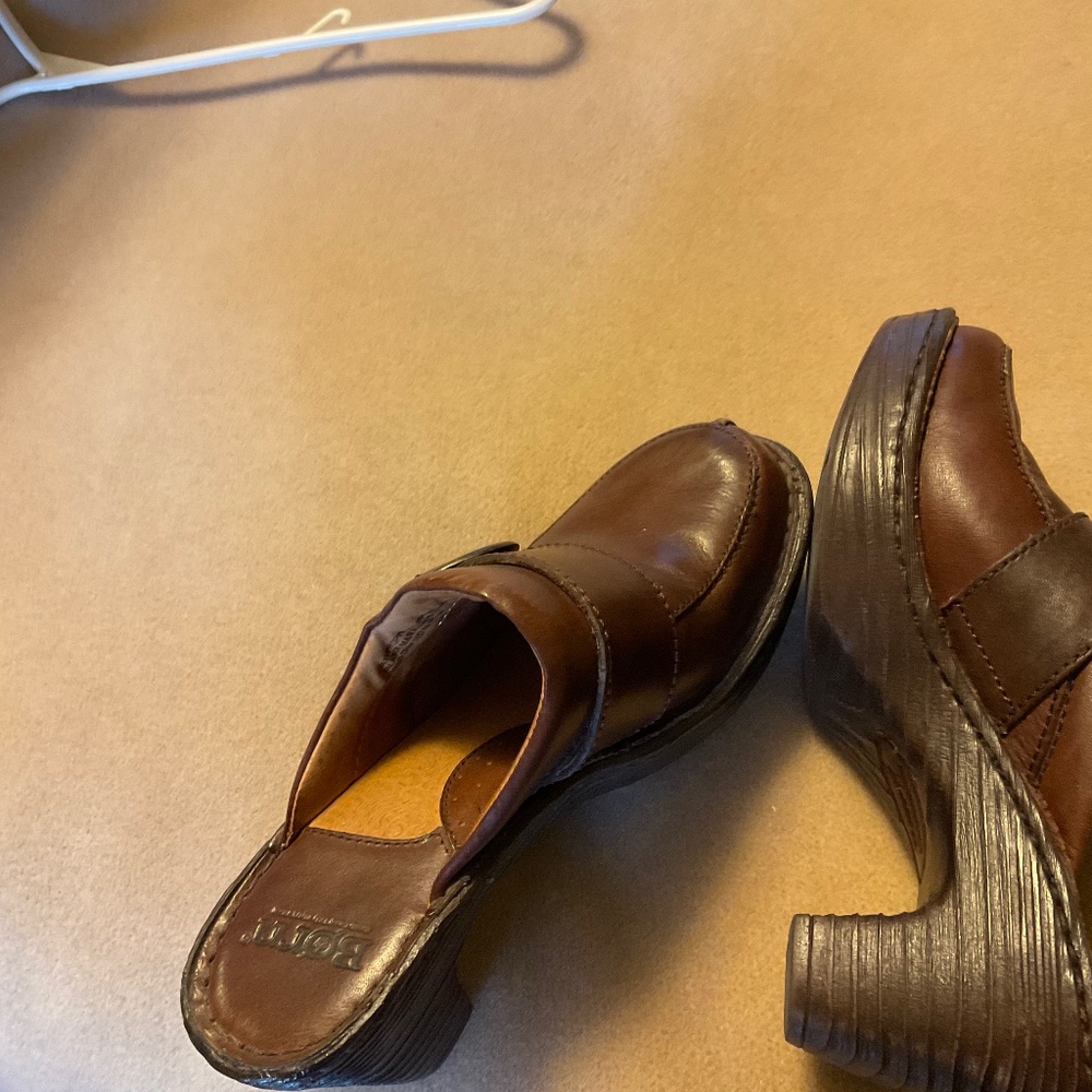 Borne shoes